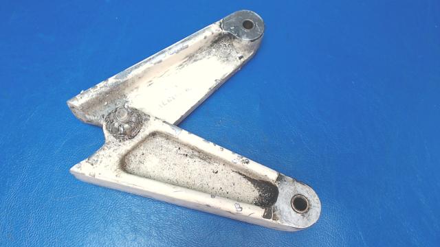 77780-02 Piper - LINK - Nose gear (x2)