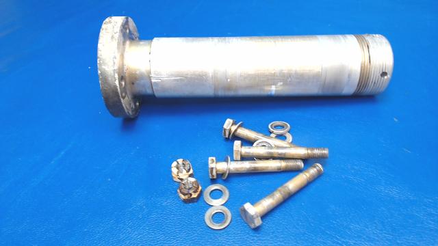 61886-02 Piper - AXLE - Main gear