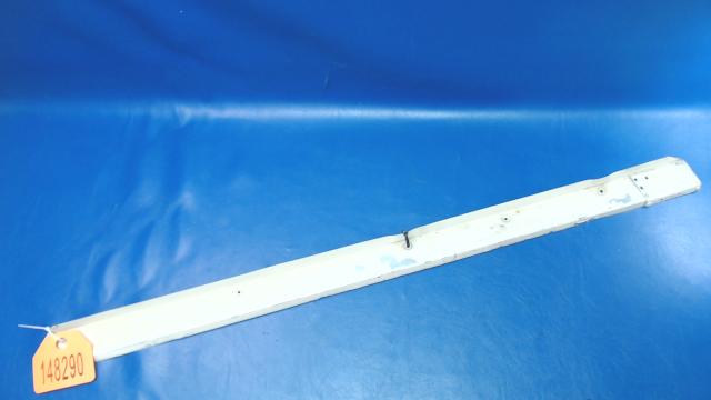 63071-19 Piper - RETAINER - Left bottom. front window (patched)