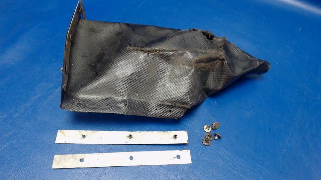 35-825076 Beechcraft - BOOT - RETRACT ROD