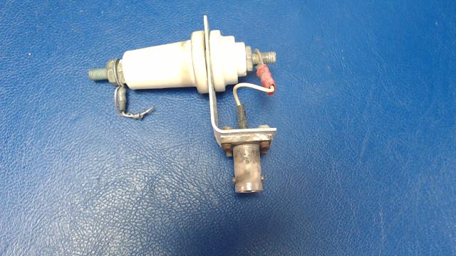 NPN Cessna - Insulator-Antenna