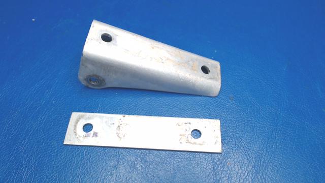 750013-000 Mooney - BRACKET-Flap Torque Tube