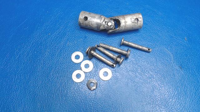 MS-20270-B8 Mooney - Universal Joint