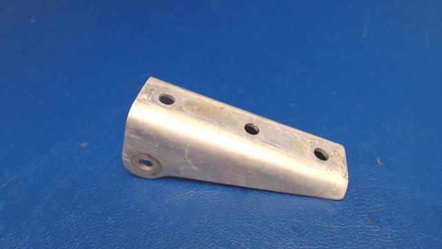 750013-000 Mooney - BRACKET-Flap Torque Tube