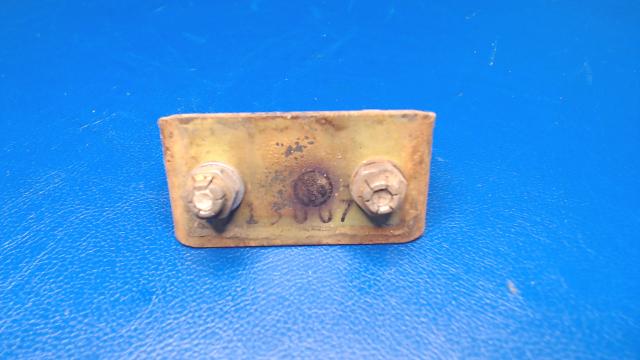 913007-000 Mooney - Bracket