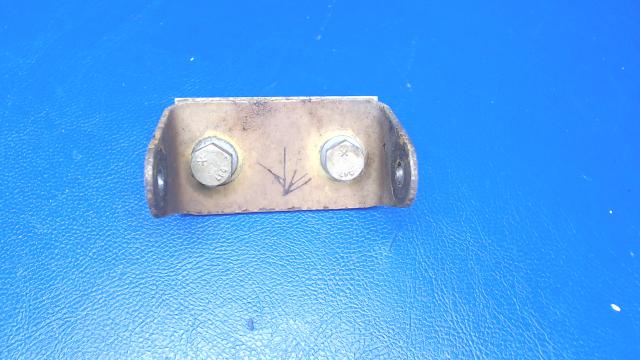913007-000 Mooney - Bracket