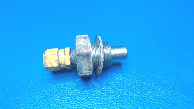 453 124 Piper - VALVE - Air valve (AN812-1)