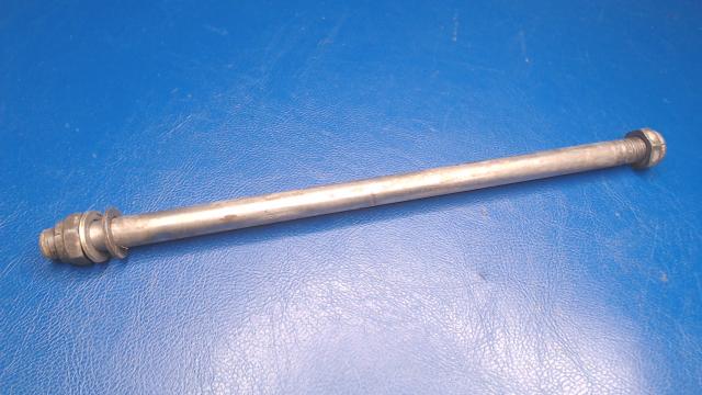 401 456 Piper - BOLT Axle (AN 6-76A)