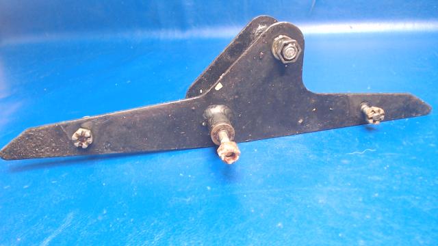 62771-00 Piper - BELLCRANK ASSEMBLY - Aileron LH