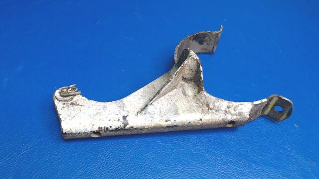 21175-01 Piper - BRACKET ASSEMBLY - Main gear spring attachment RH