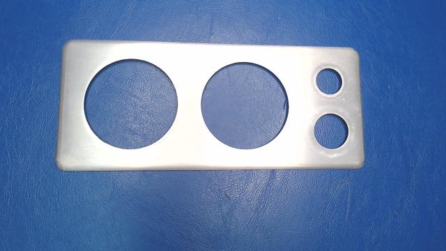 1945 WEMAC CO. - ESCUTCHEON - LH