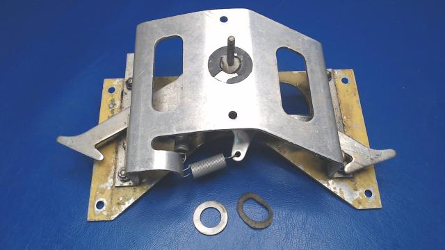 77515-02 Piper - Latch Assembly - Upper (Crank busted) See Details