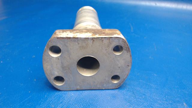 0541124 Cessna - Axle-Main Gear (Aluminum)
