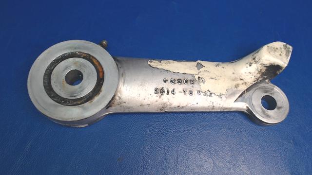 63306-02 Piper - Torque Link