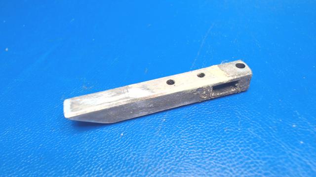 5111545-5 Cessna - PIN - LATCH