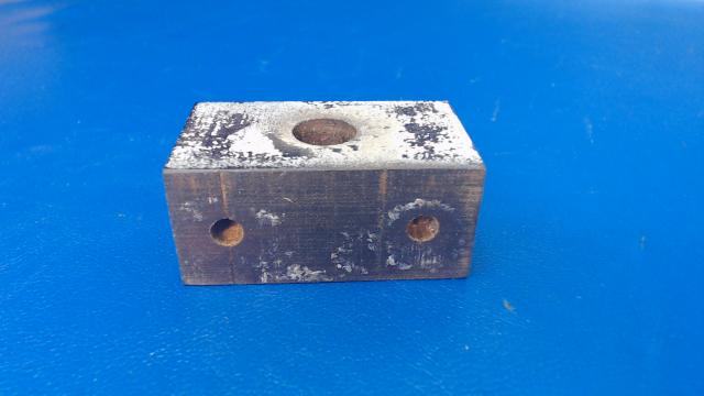 95775-00 Piper - BLOCK - Bearing nose gear door actuation