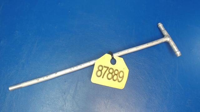 0516016-7 Cessna - Tee-Vent Line (14 inches long)