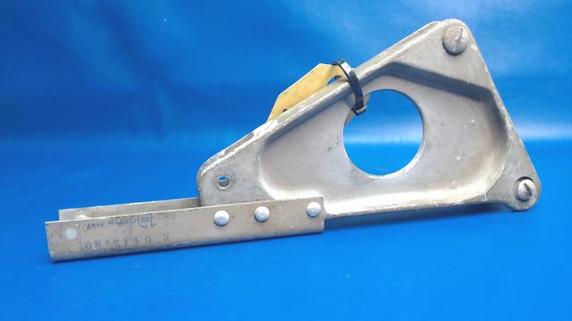 0842140-5 Cessna - LINK - RETRACT