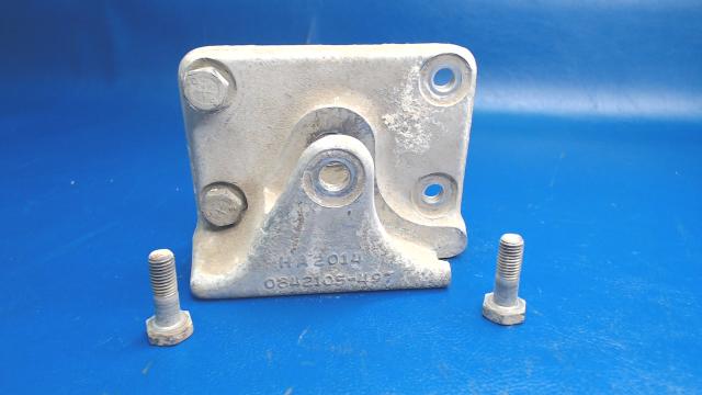 0842105-3 Cessna - RETAINER - TRUSS DRAG BRACE (LH)