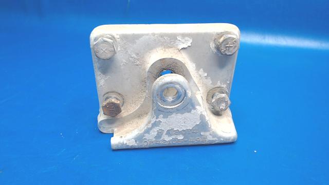0842105-4 Cessna - RETAINER - TRUSS DRAG BRACE (RH)