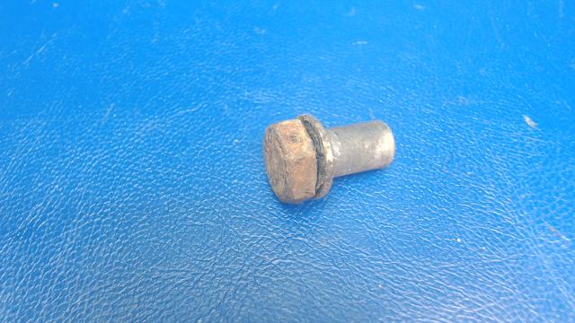 20828-00 Piper - Stud - Main Gear