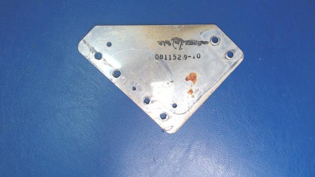 0811529-10 Cessna - COVER PLATE