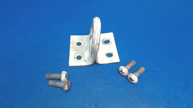 35-115232 Beechcraft - LUG ASSY TIE DOWN