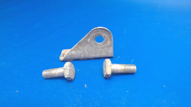 0510205-8 Cessna - Fitting - Seat Belt LH Outboard or RH Inboard