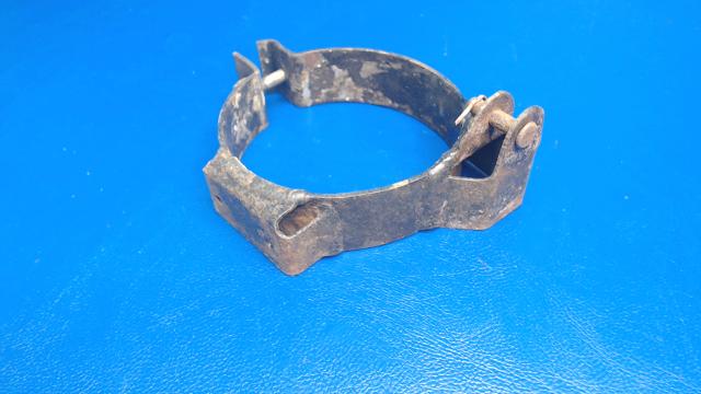 21221-00 Piper - BRACKET - Gear safety switch mounting LH