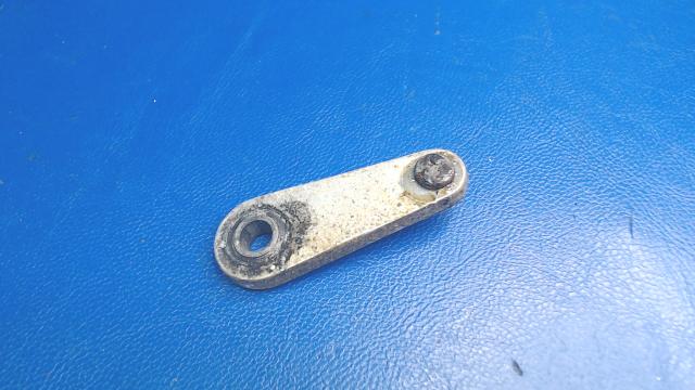 0862100-77 Cessna - LINK- FLAP CONTROL CABLE ATTACHMENT