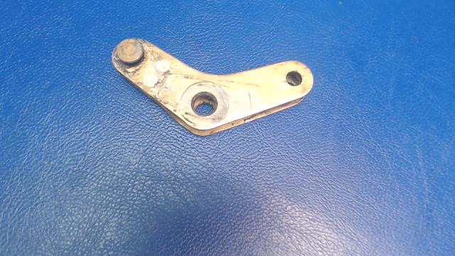 0811542-1 Cessna - Bellcrank-Cabin Door Latch