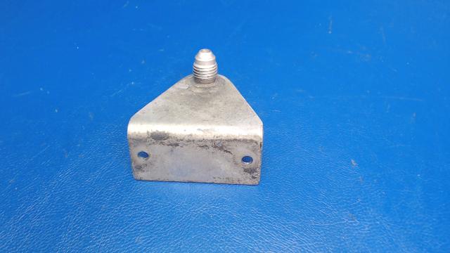 0852002-1 Cessna - BRACKET OIL PRESSURE SWITCH
