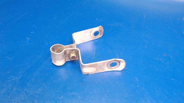 63332-03 Piper - CLIP- HOSE upper or lower
