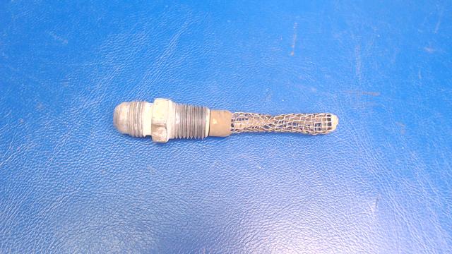 0422130 Cessna - STRAINER -FUEL TANK (FINGER)