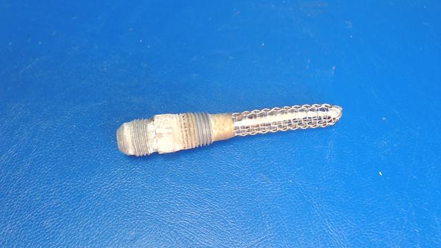 0422130 Cessna - STRAINER -FUEL TANK (FINGER)