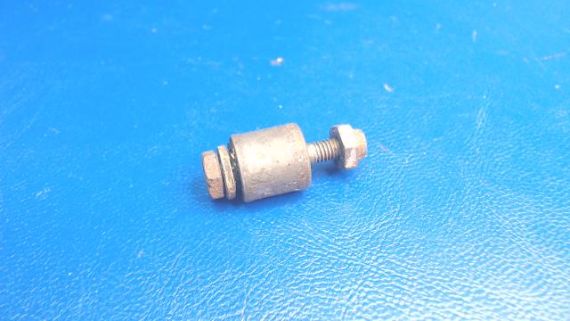 0523921 Cessna - ROLLER ASSEMBLY-FLAP ATTACHMENT (QTY 1)