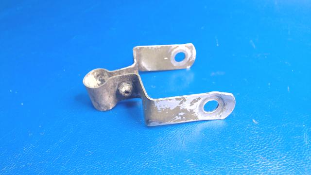 63332-03 Piper - CLIP- HOSE upper or lower