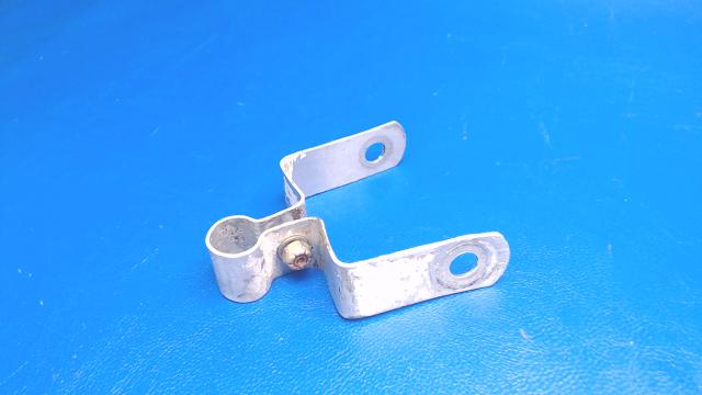 63332-03 Piper - CLIP- HOSE upper or lower