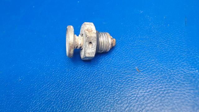 0523520-9 Cessna - PLUG DRAIN