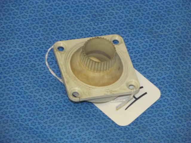 C168001-0102 Cessna - AIR VALVE ASSEMBLY (CRACKED AT SCREW HOLE - SEE PHOTOS)