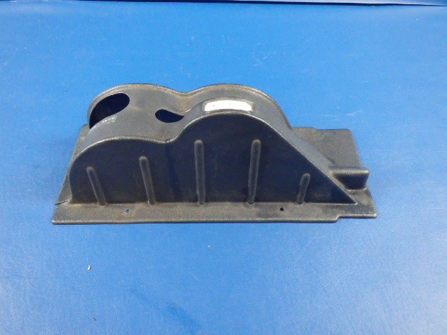 67785-17 Piper - COVER - Flap handle cracked see details