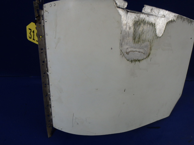 1211456-22 Cessna - DOOR-MG WHEEL WELL RH (Repairable ? SEE PHOTOS)
