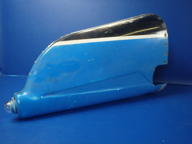 0712635-1 Cessna - STINGER-TAIL CONE with rear tail light installed