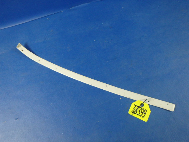 0414019-2 Cessna - RETAINER - DOORPOST SHIELD RH