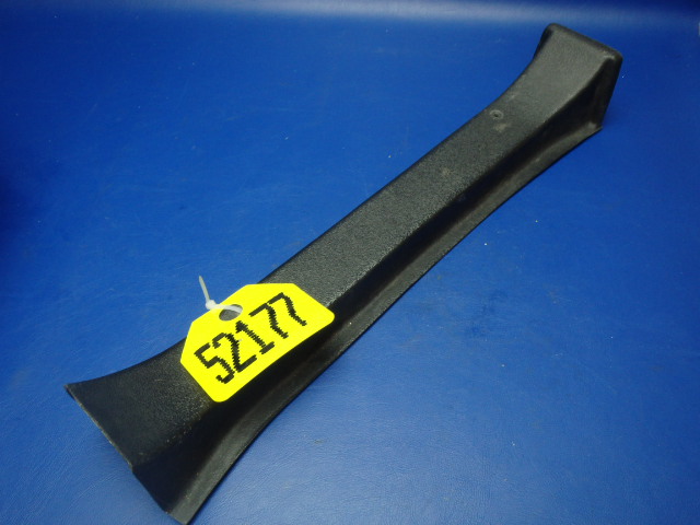 95893-20 Piper - COVER - Trim Sta. 73. left LH