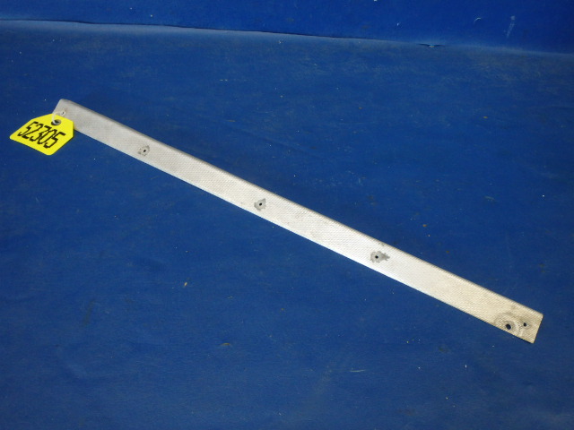 65546-04 Piper - SILL- Door