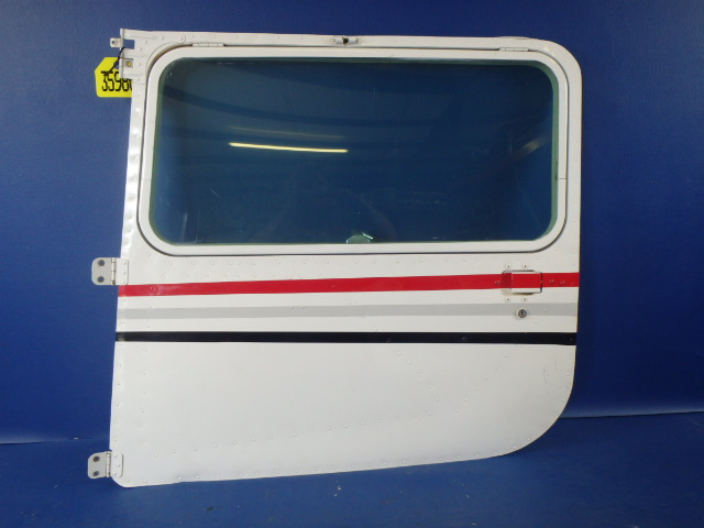 0413390-1 Cessna - CABIN DOOR ASSEMBLY-LH (DENT SEE DETAILS)