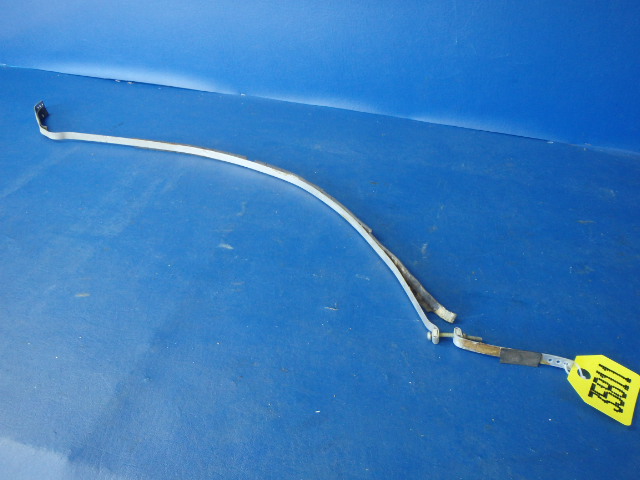 NPN Cessna - FUEL TANK STRAPS INBOARD OR OUTBOARD