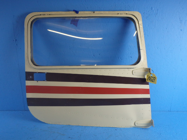 0413033-26 Cessna - DOOR ASSEMBLY-CABIN RH (Dent at lower door hinge - See photos)