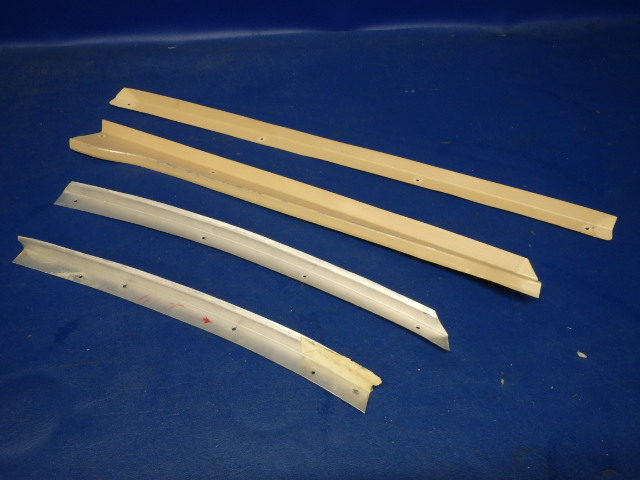 SET Piper - LH Rear Window Retainer Set